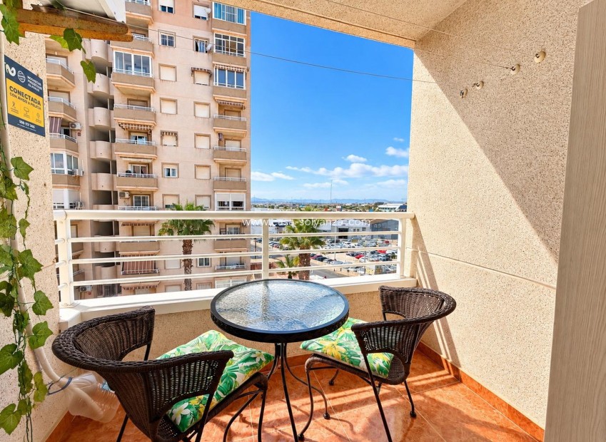Resale - Apartment / flat - Torrevieja - Nueva Torrevieja
