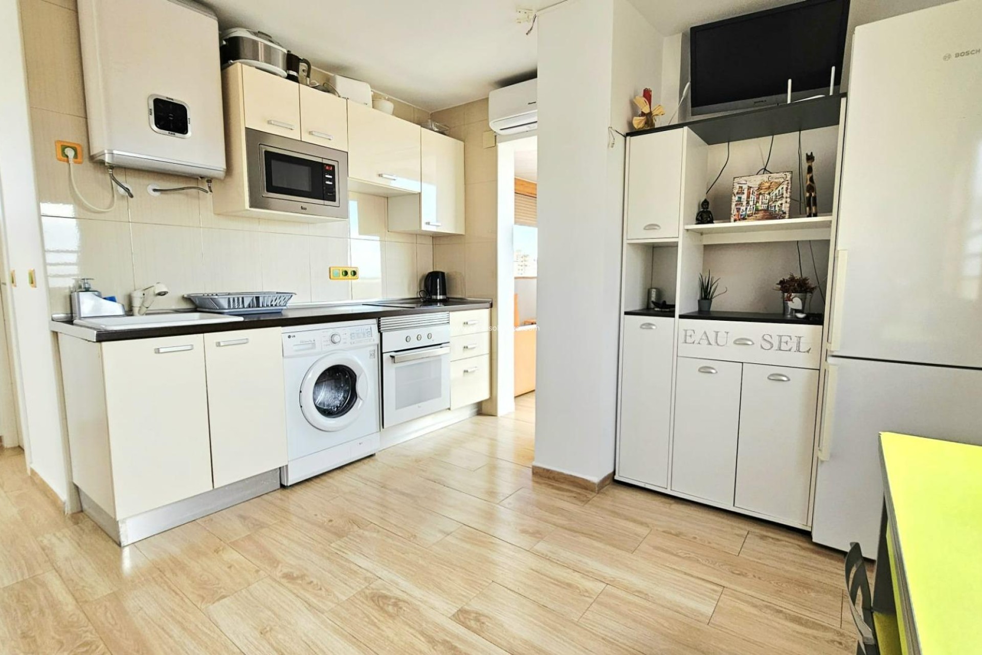 Resale - Apartment / flat - Torrevieja - Nueva Torrevieja