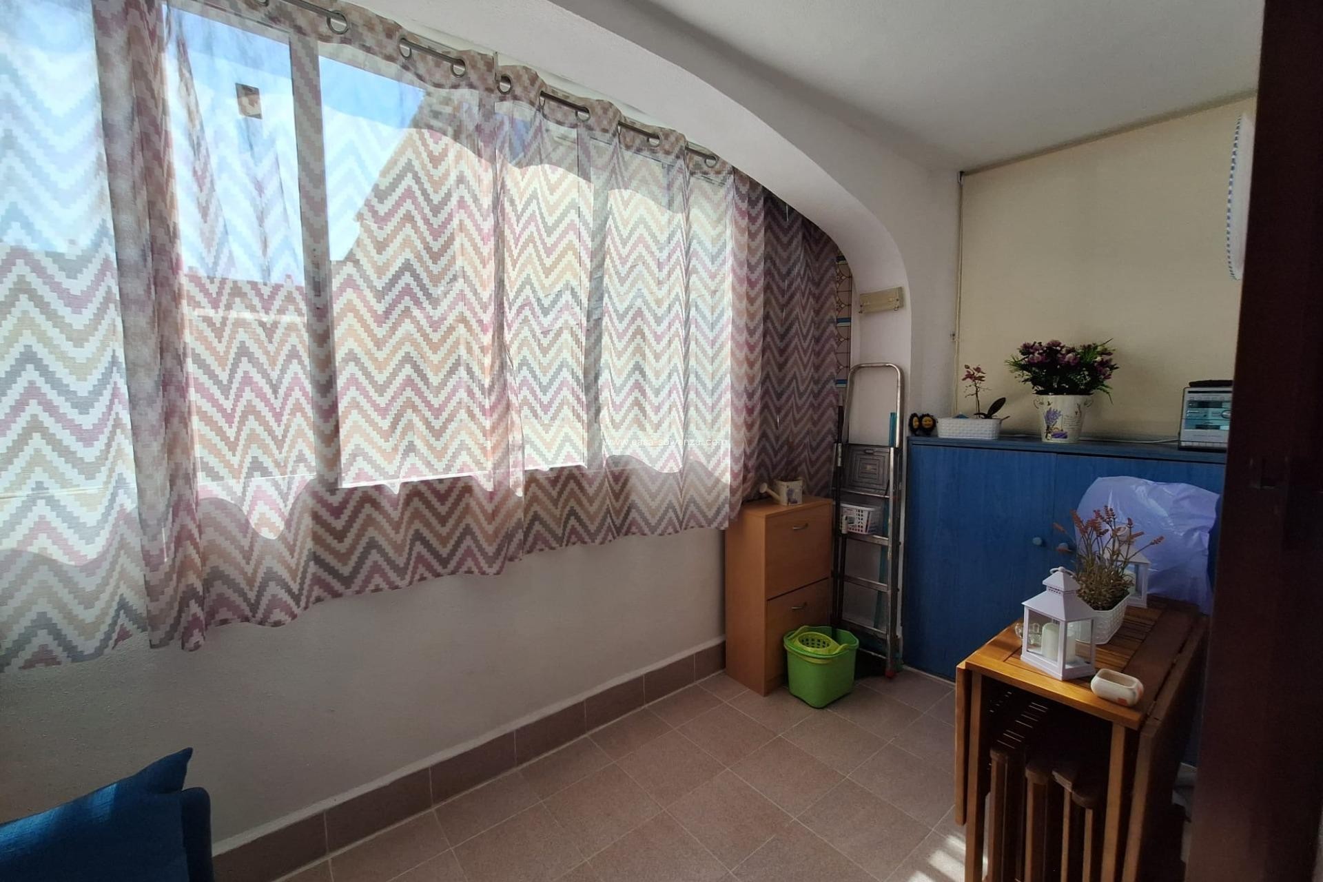 Resale - Apartment / flat - Torrevieja - Nueva Torrevieja