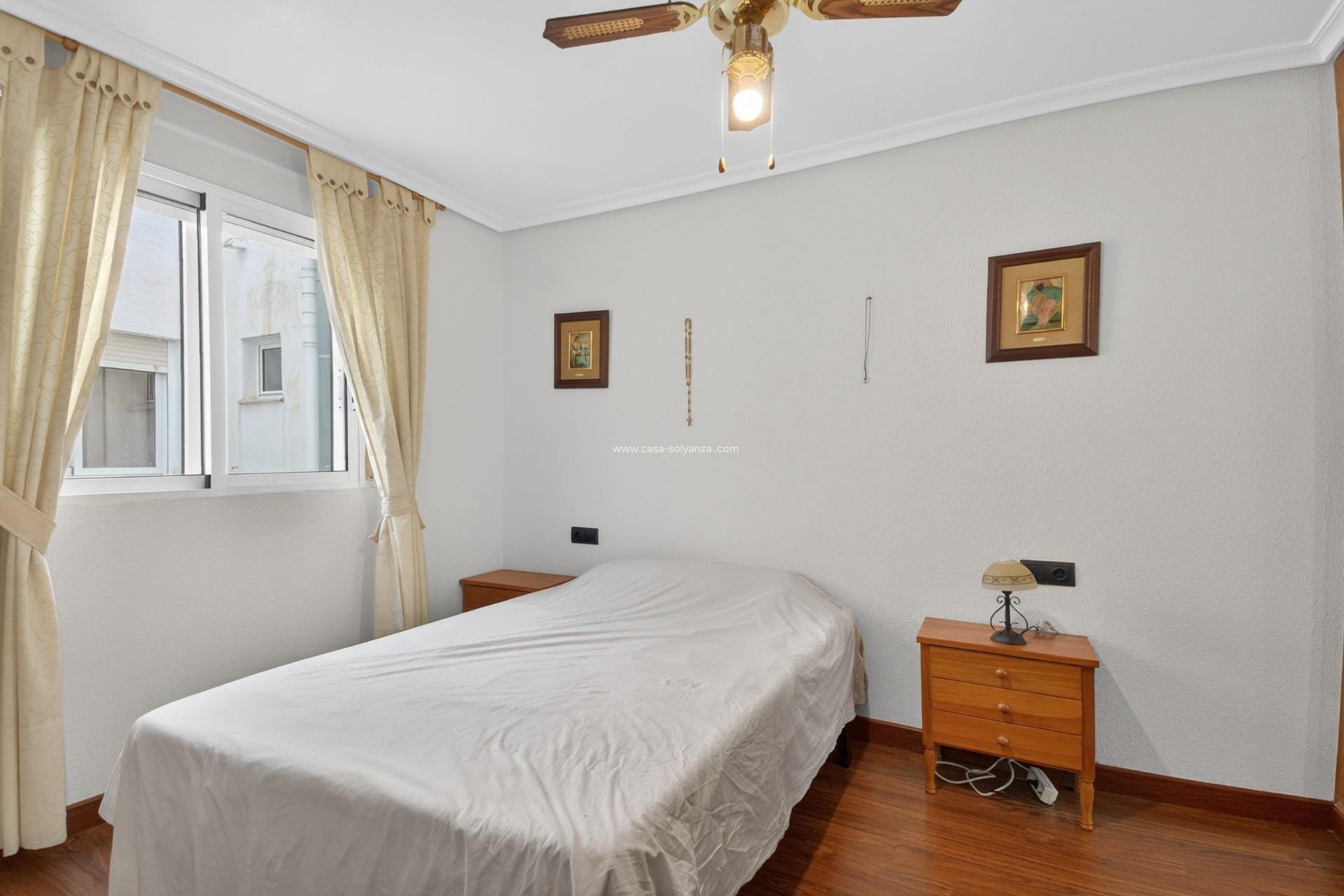 Resale - Apartment / flat - Torrevieja - PARQUE DE LAS NACIONES