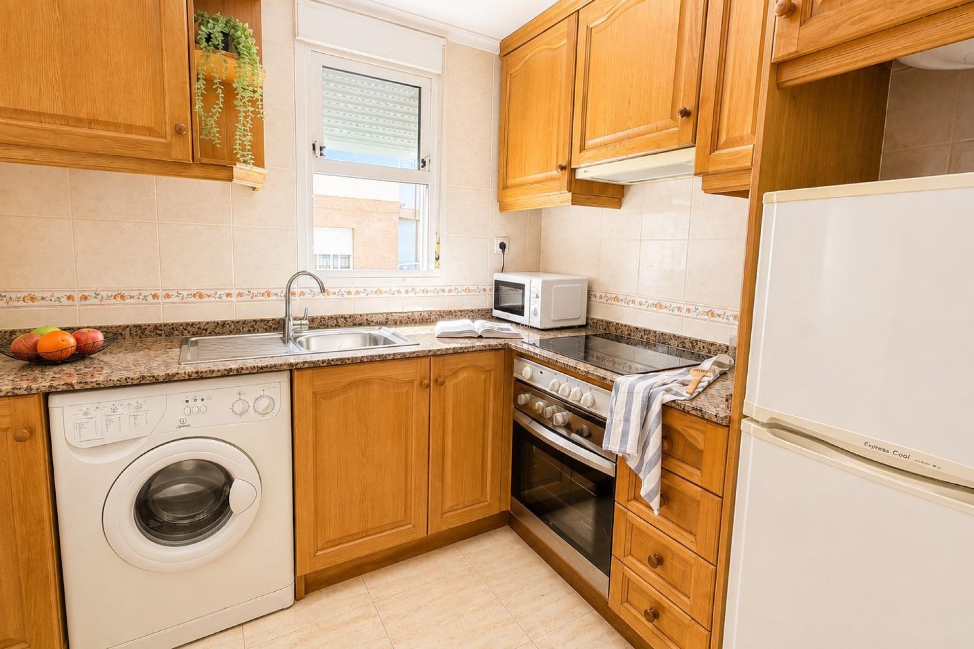 Resale - Apartment / flat - Torrevieja - PARQUE DE LAS NACIONES