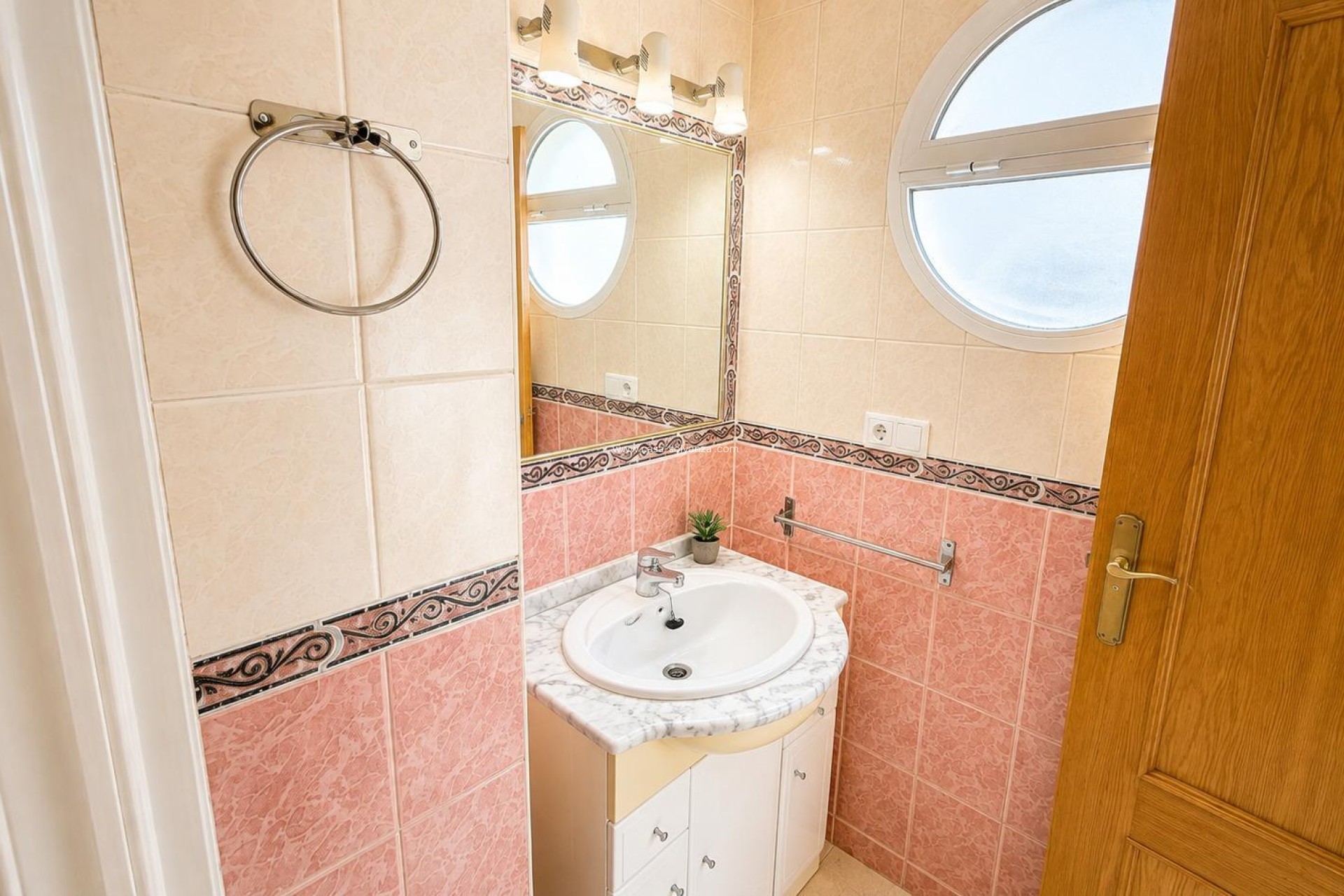 Resale - Apartment / flat - Torrevieja - PARQUE DE LAS NACIONES