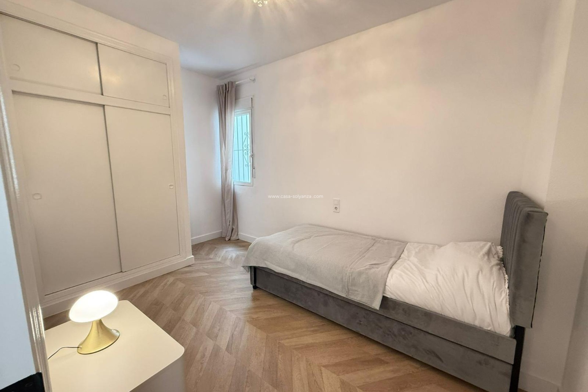 Resale - Apartment / flat - Torrevieja - PARQUE DE LAS NACIONES