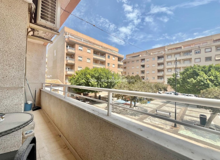 Resale - Apartment / flat - Torrevieja - PARQUE DE LAS NACIONES