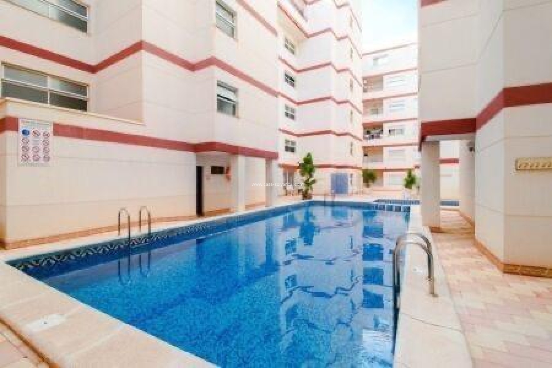 Resale - Apartment / flat - Torrevieja - PARQUE DE LAS NACIONES