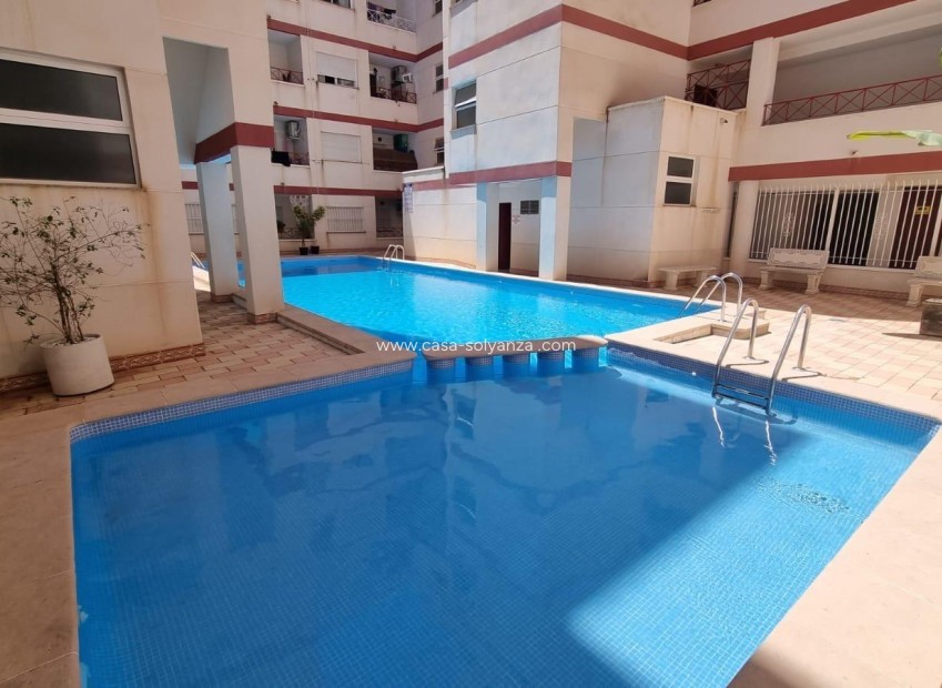 Resale - Apartment / flat - Torrevieja - PARQUE DE LAS NACIONES