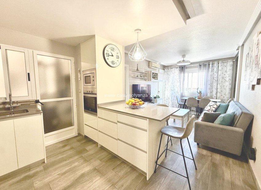 Resale - Apartment / flat - Torrevieja - PARQUE DE LAS NACIONES