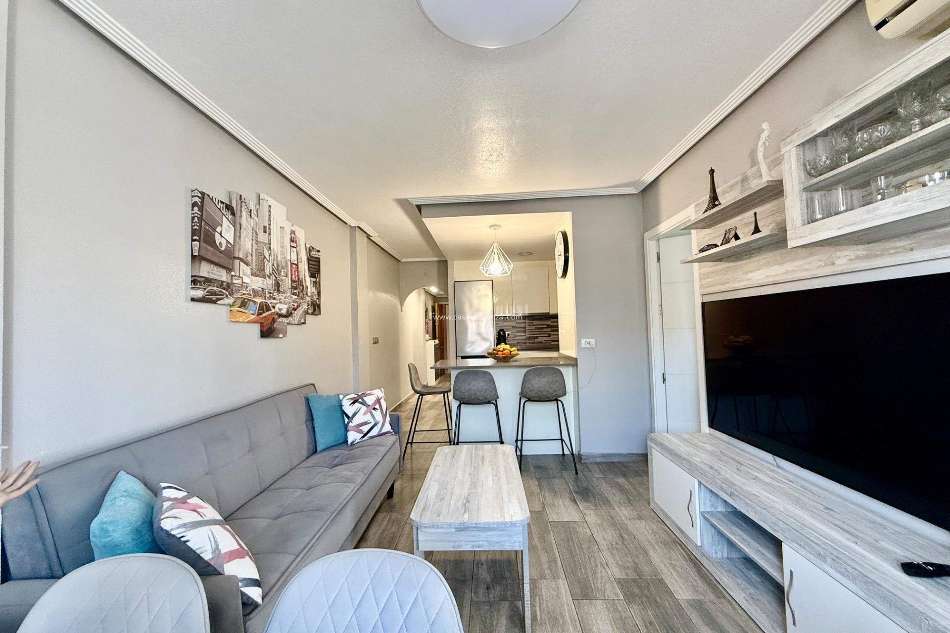 Resale - Apartment / flat - Torrevieja - PARQUE DE LAS NACIONES