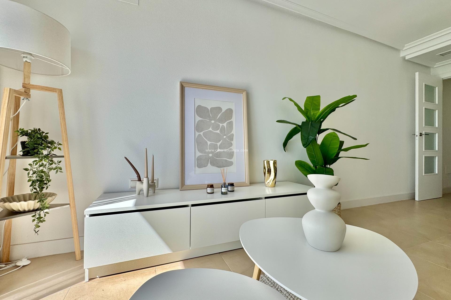 Resale - Apartment / flat - Torrevieja - PARQUE DE LAS NACIONES