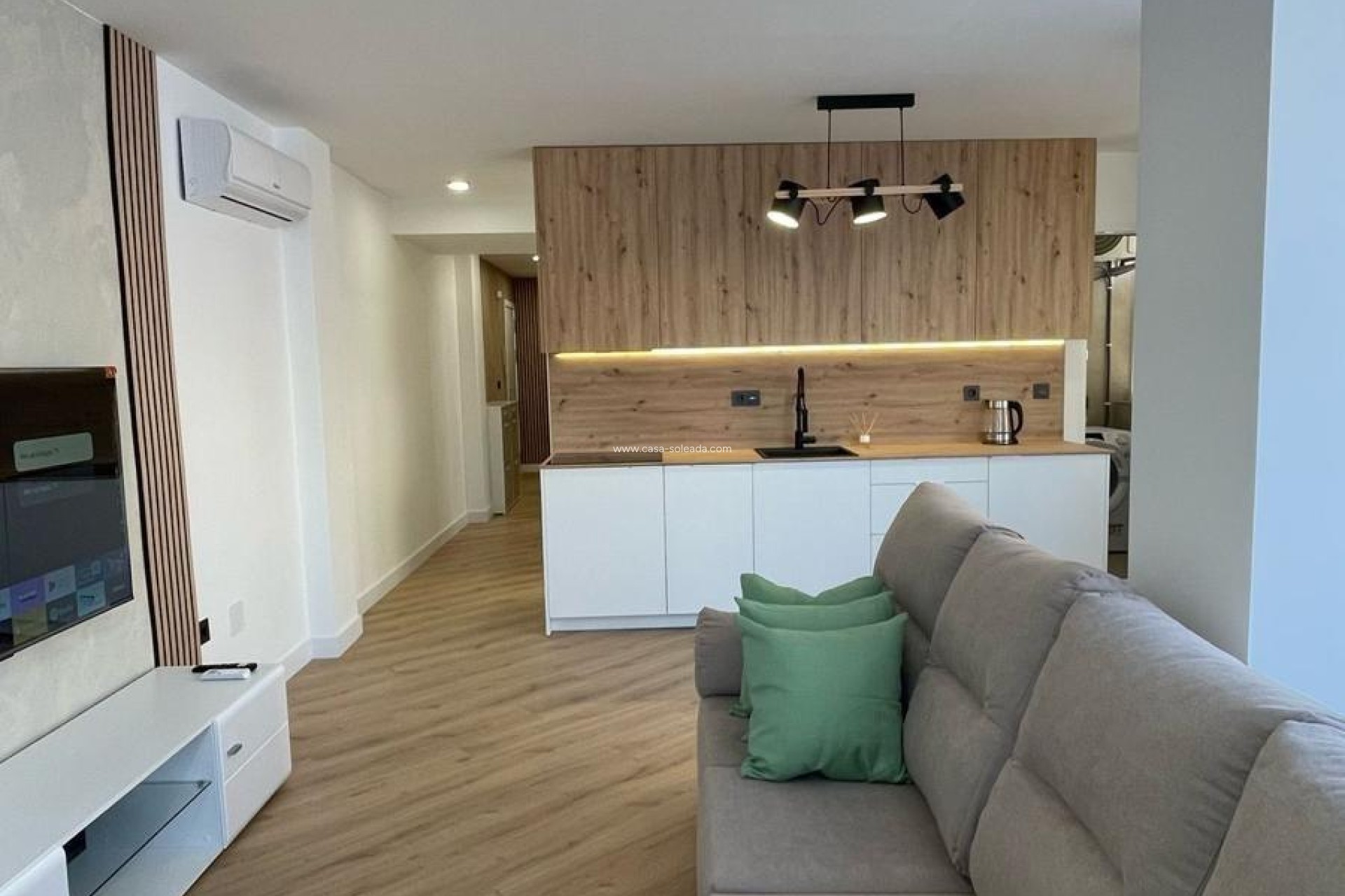 Resale - Apartment / flat - Torrevieja - PARQUE DE LAS NACIONES