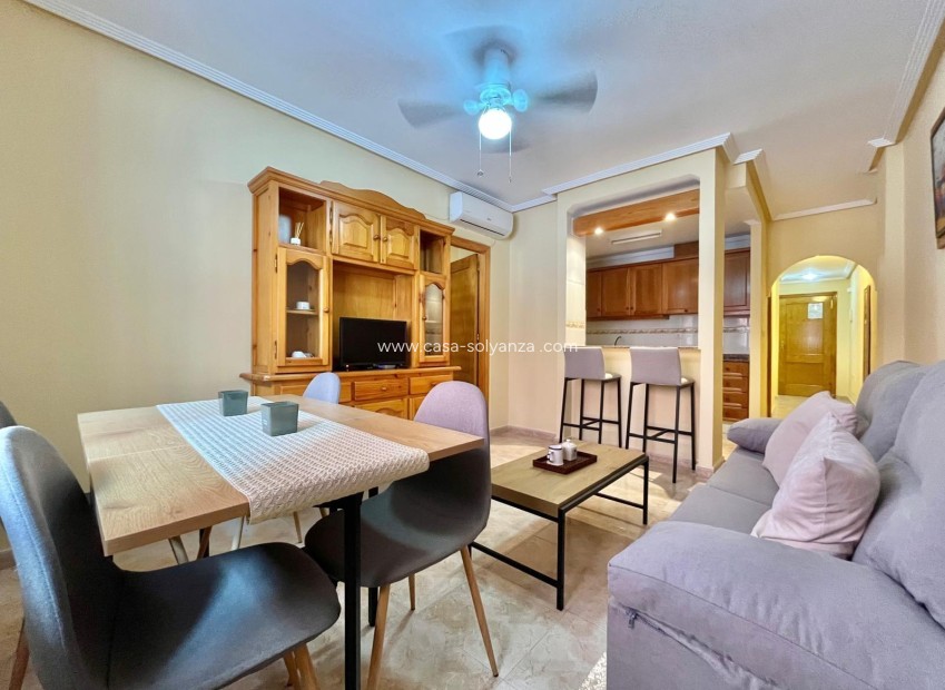 Resale - Apartment / flat - Torrevieja - Parque Las Naciones