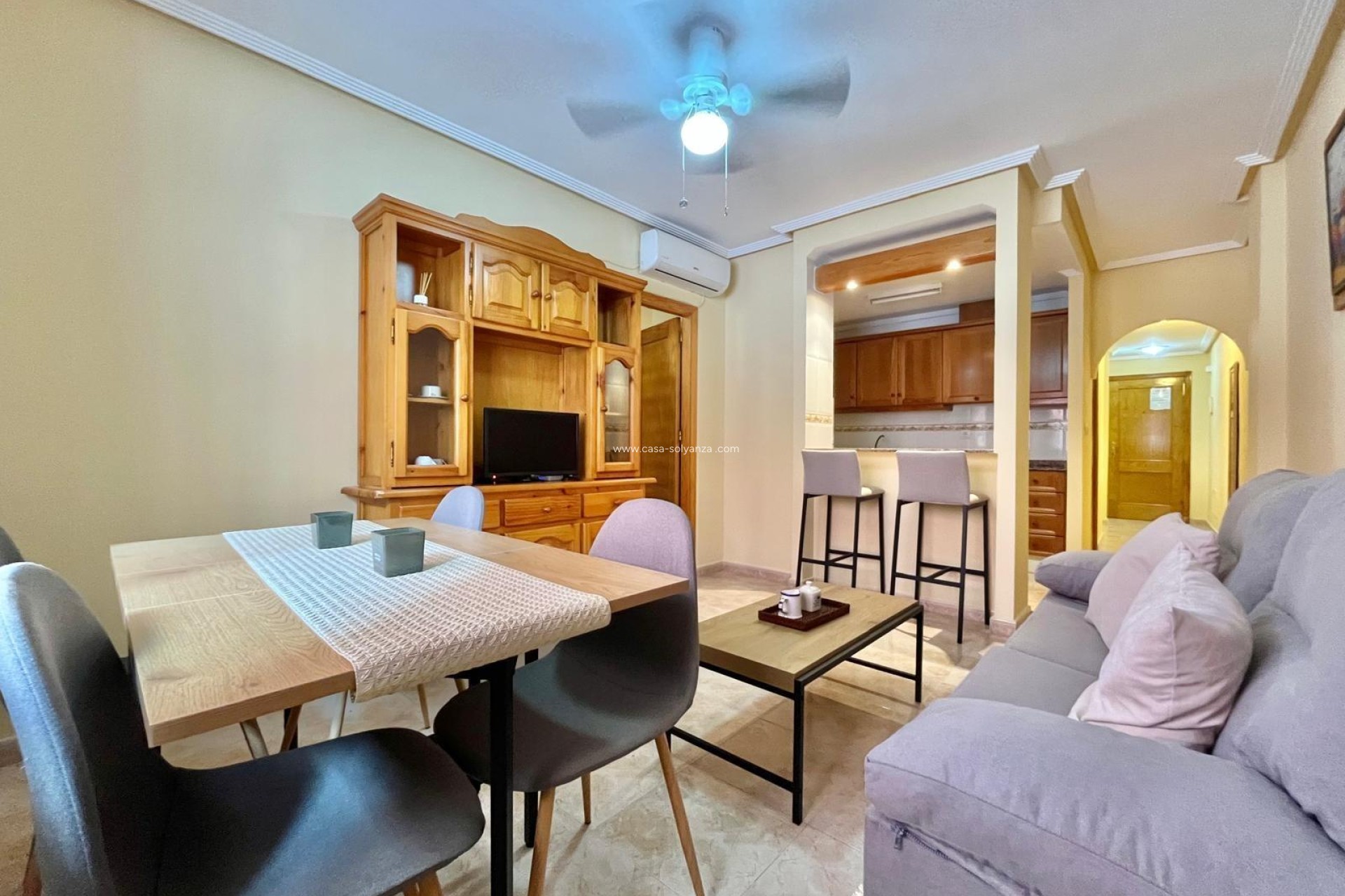 Resale - Apartment / flat - Torrevieja - Parque Las Naciones