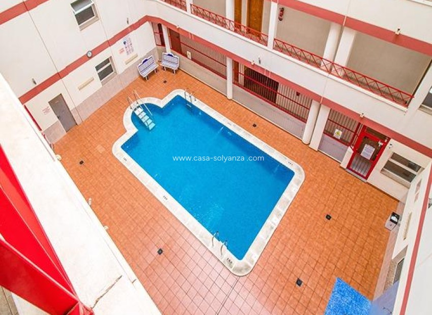 Resale - Apartment / flat - Torrevieja - Parque Las Naciones