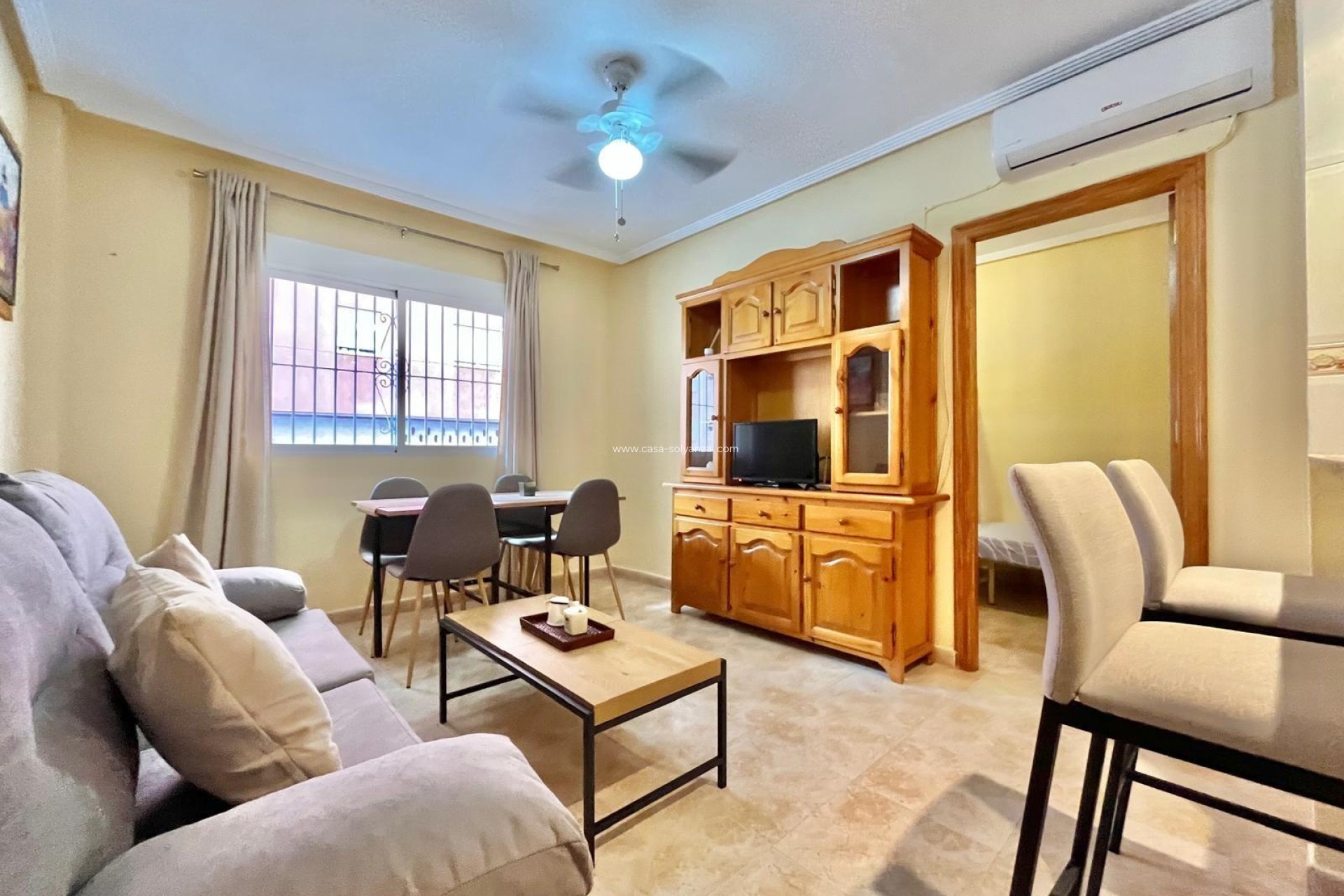 Resale - Apartment / flat - Torrevieja - Parque Las Naciones
