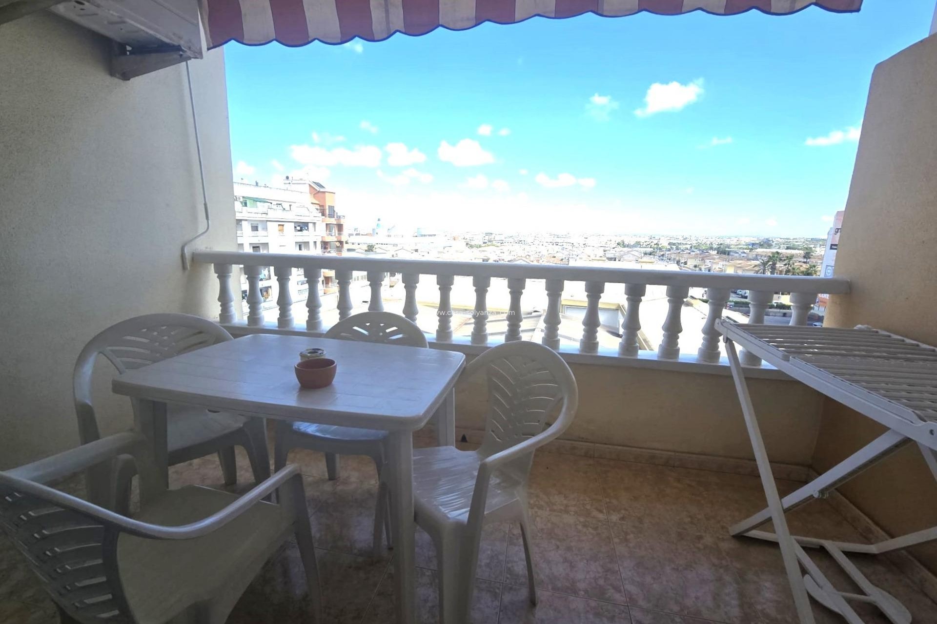 Resale - Apartment / flat - Torrevieja - Parque Las Naciones