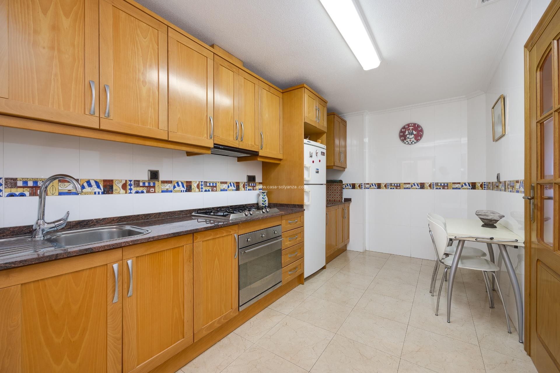 Resale - Apartment / flat - Torrevieja - Paseo Maritimo