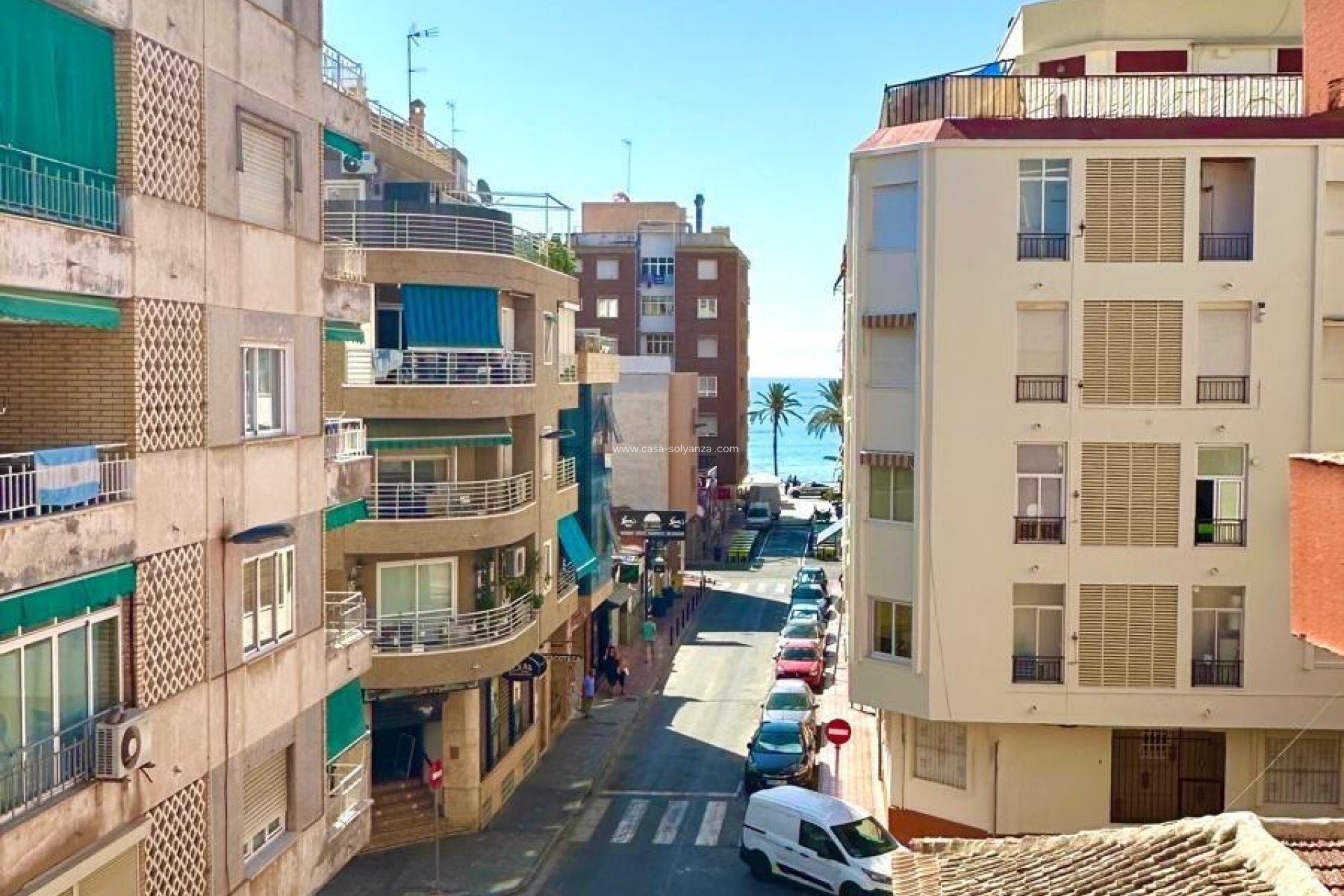 Resale - Apartment / flat - Torrevieja - Paseo Maritimo