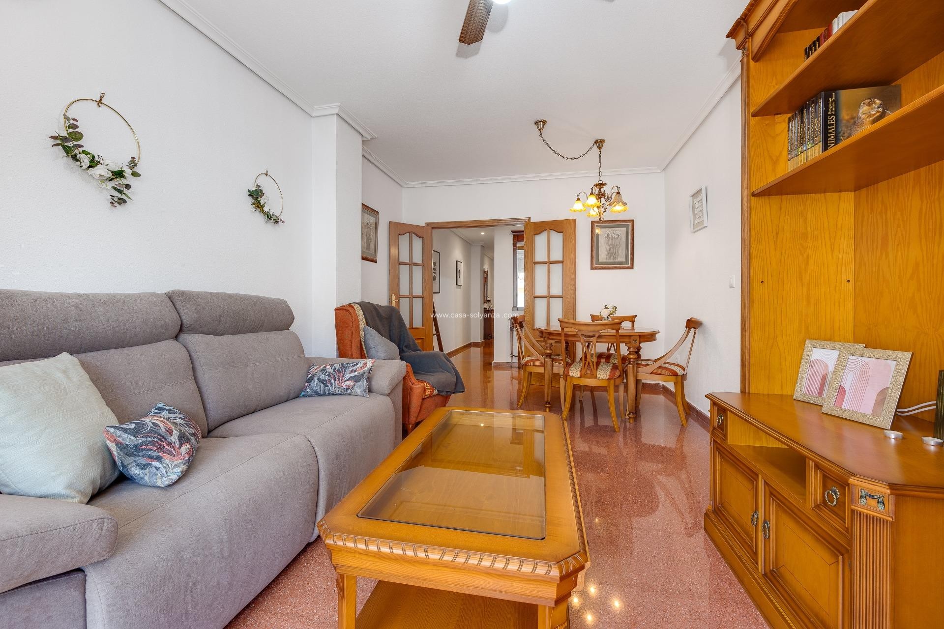 Resale - Apartment / flat - Torrevieja - Paseo Maritimo