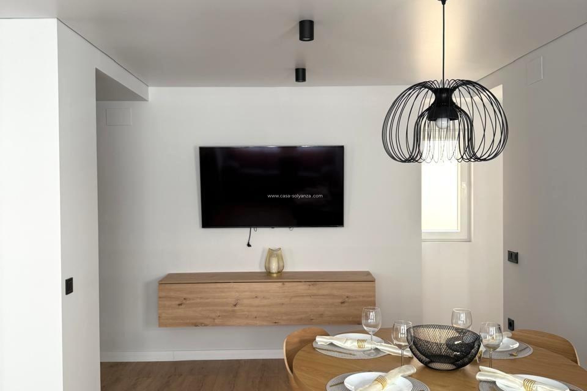 Resale - Apartment / flat - Torrevieja - Paseo Maritimo