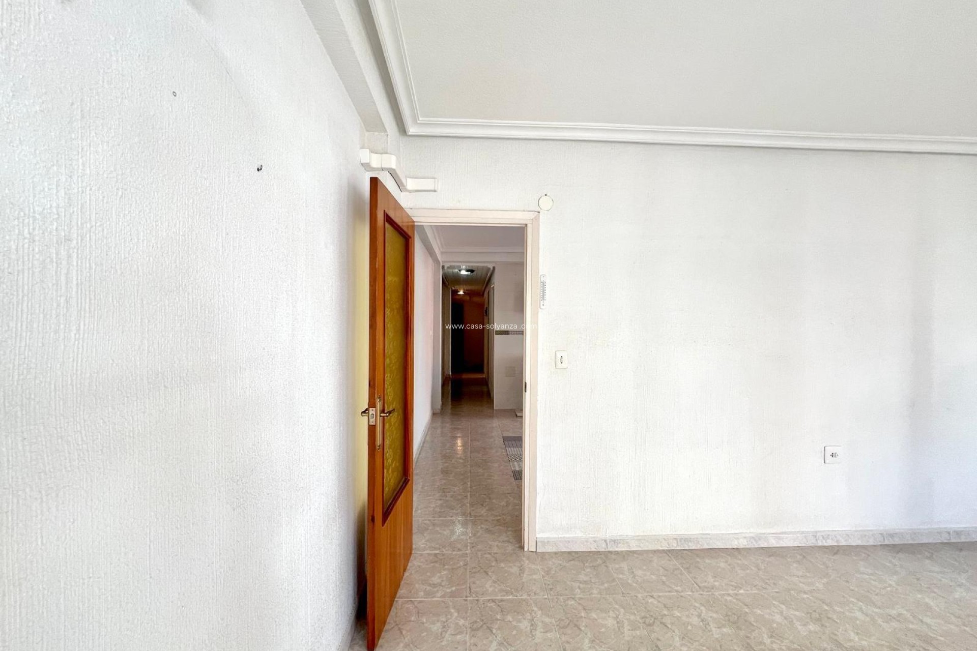 Resale - Apartment / flat - Torrevieja - Paseo Maritimo