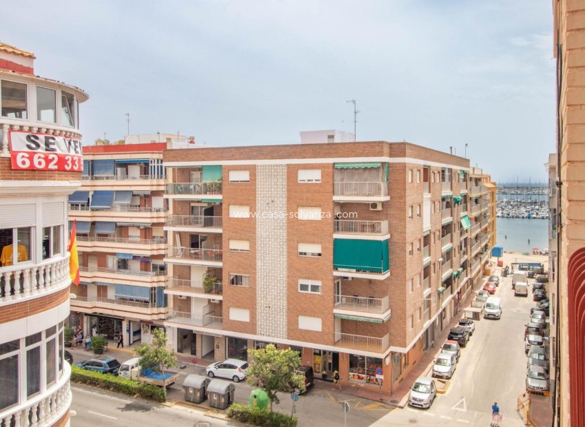 Resale - Apartment / flat - Torrevieja - Playa Acequion