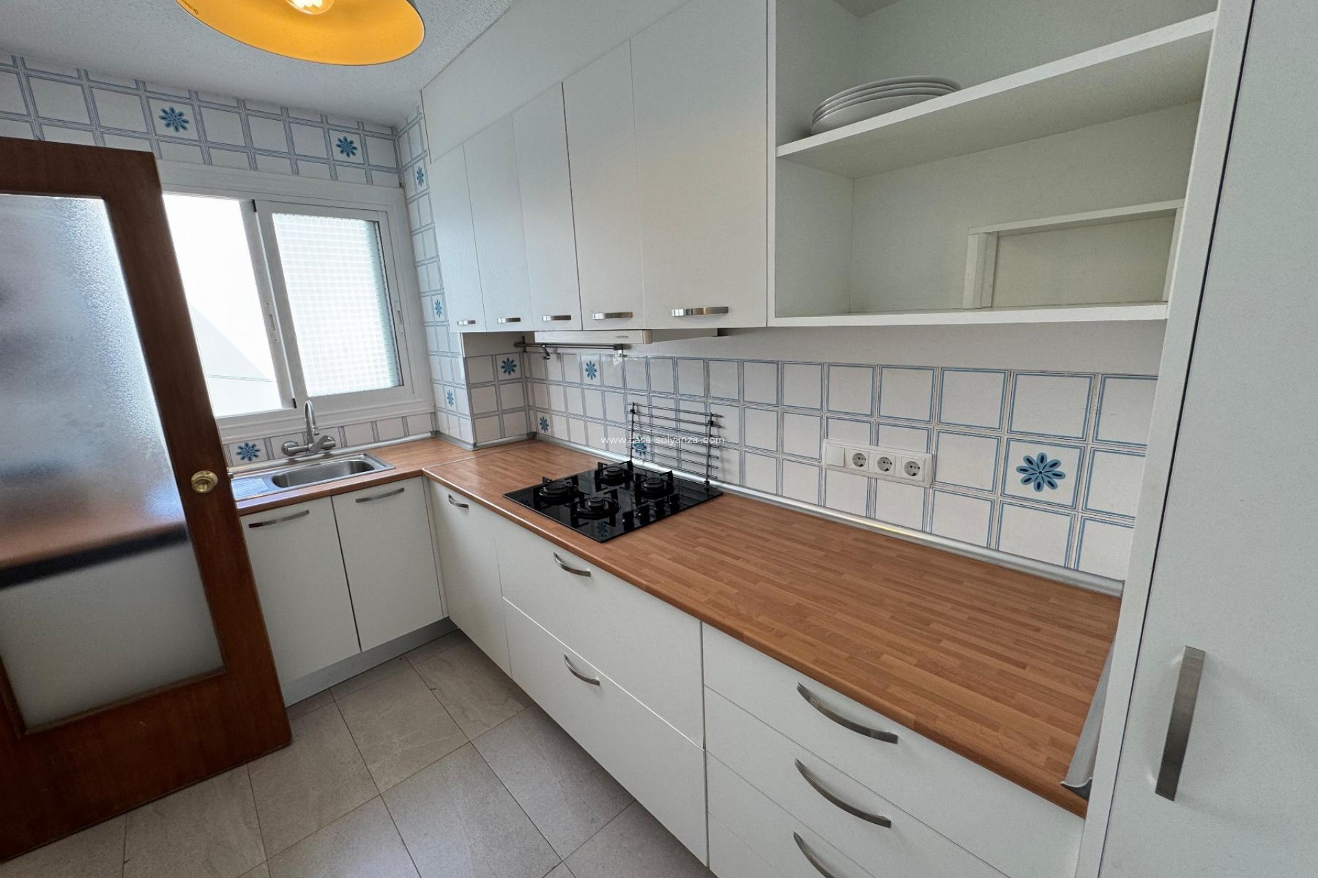 Resale - Apartment / flat - Torrevieja - Playa Acequion