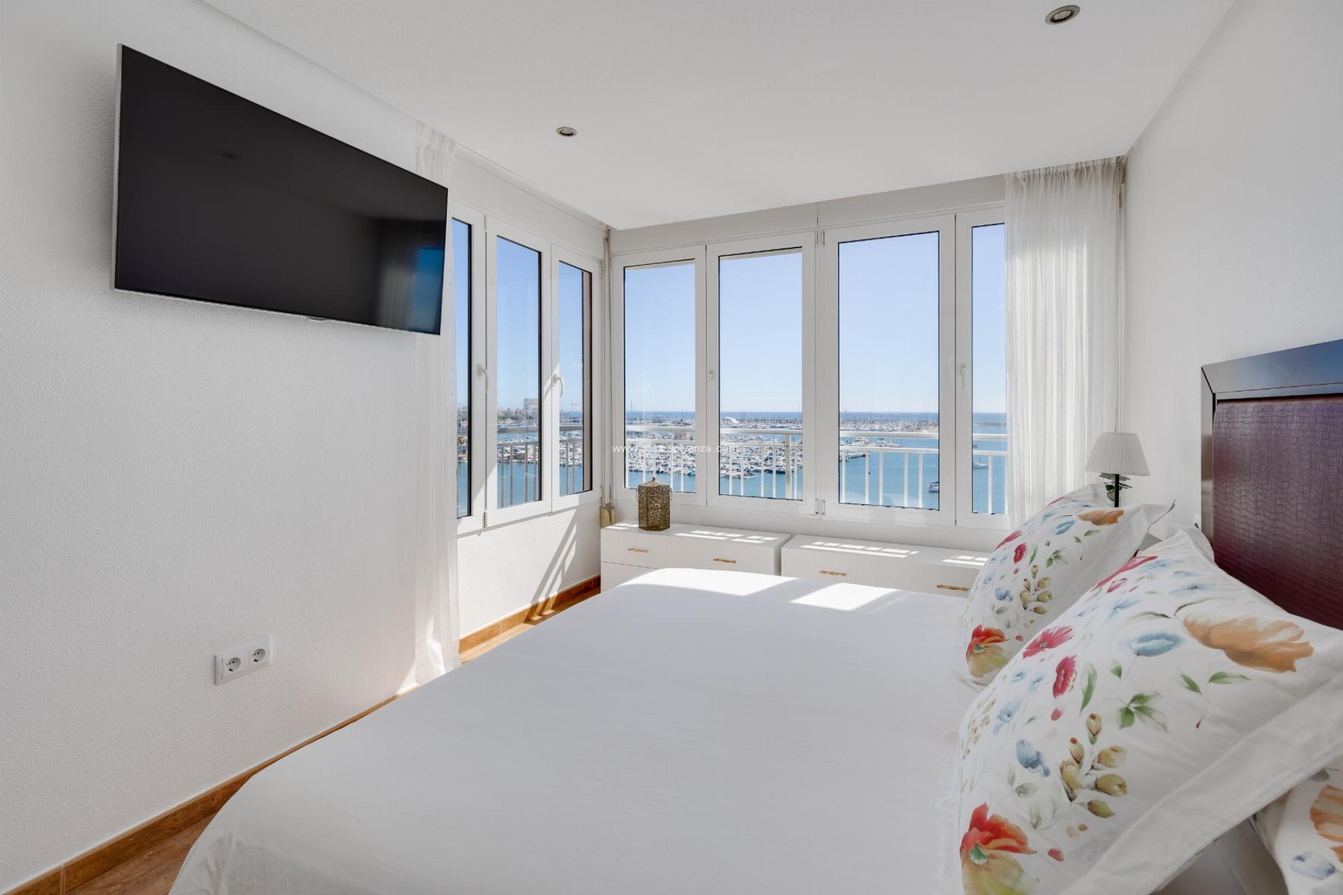 Resale - Apartment / flat - Torrevieja - Playa Acequion