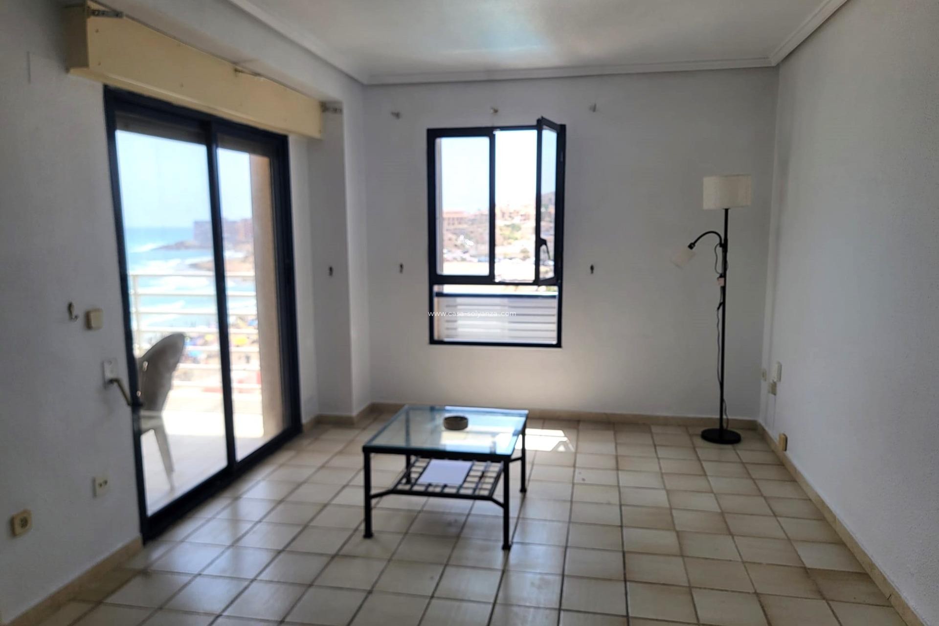 Resale - Apartment / flat - Torrevieja - Playa De La Mata