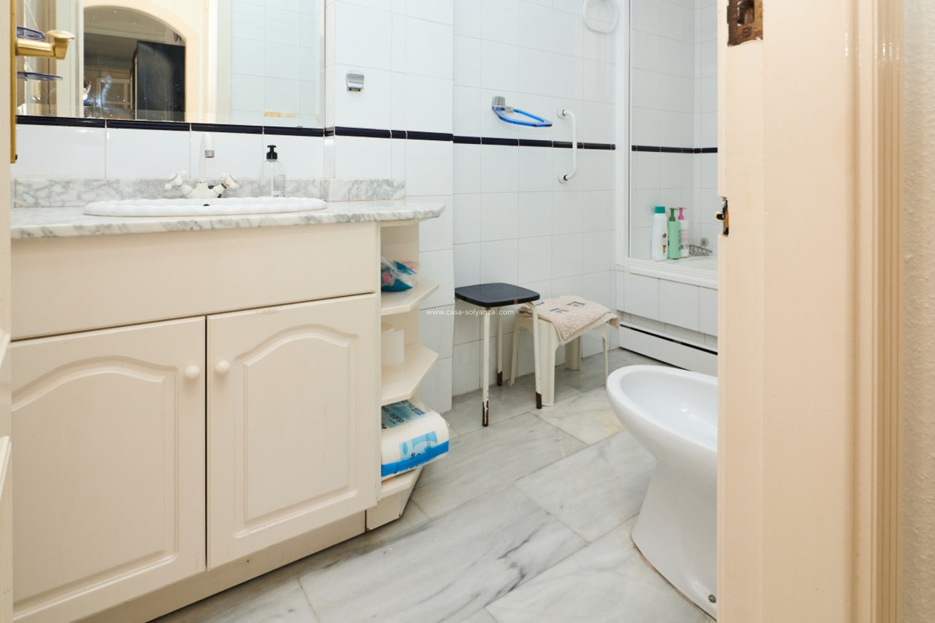 Resale - Apartment / flat - Torrevieja - Playa de los Locos