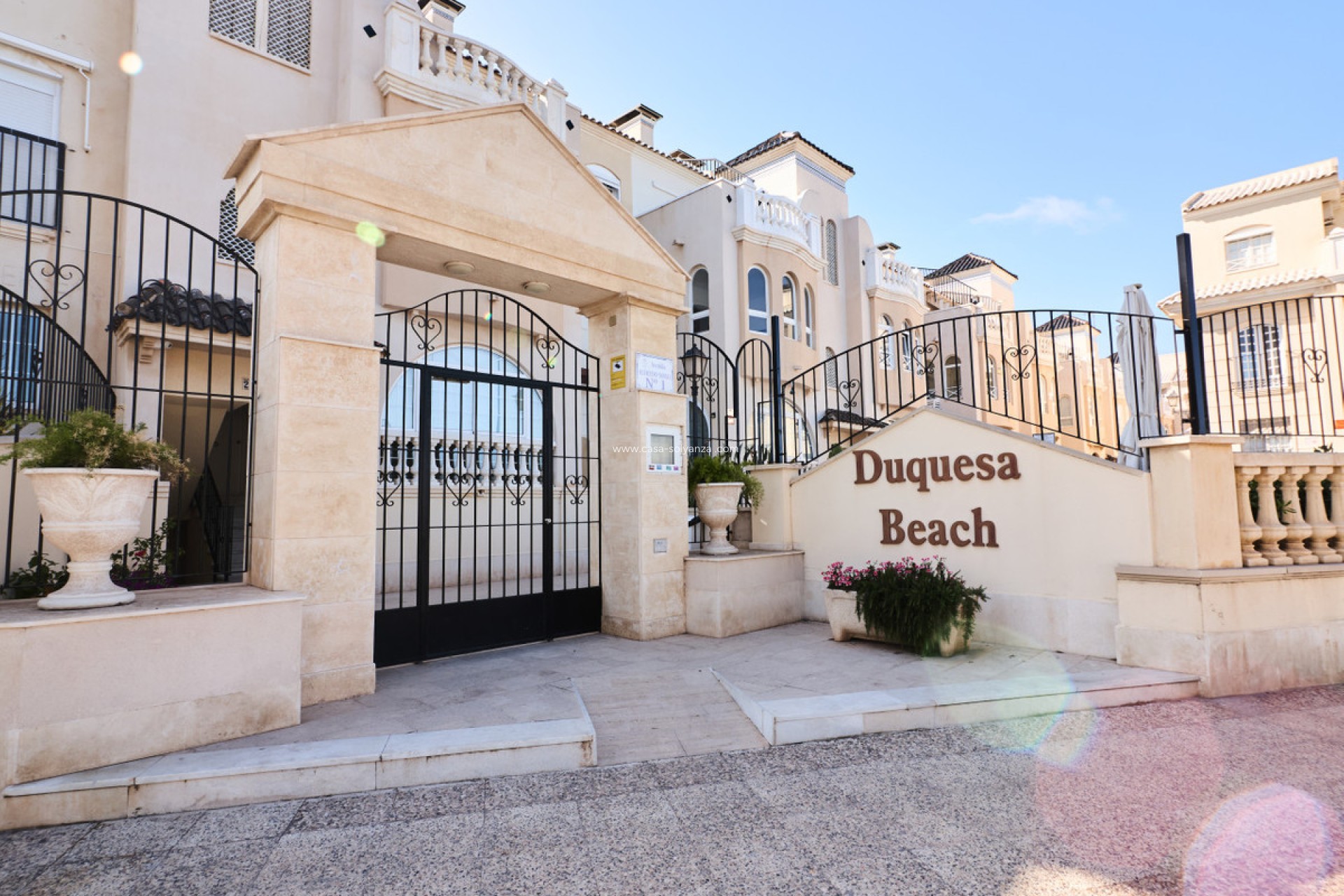 Resale - Apartment / flat - Torrevieja - Playa de los Locos