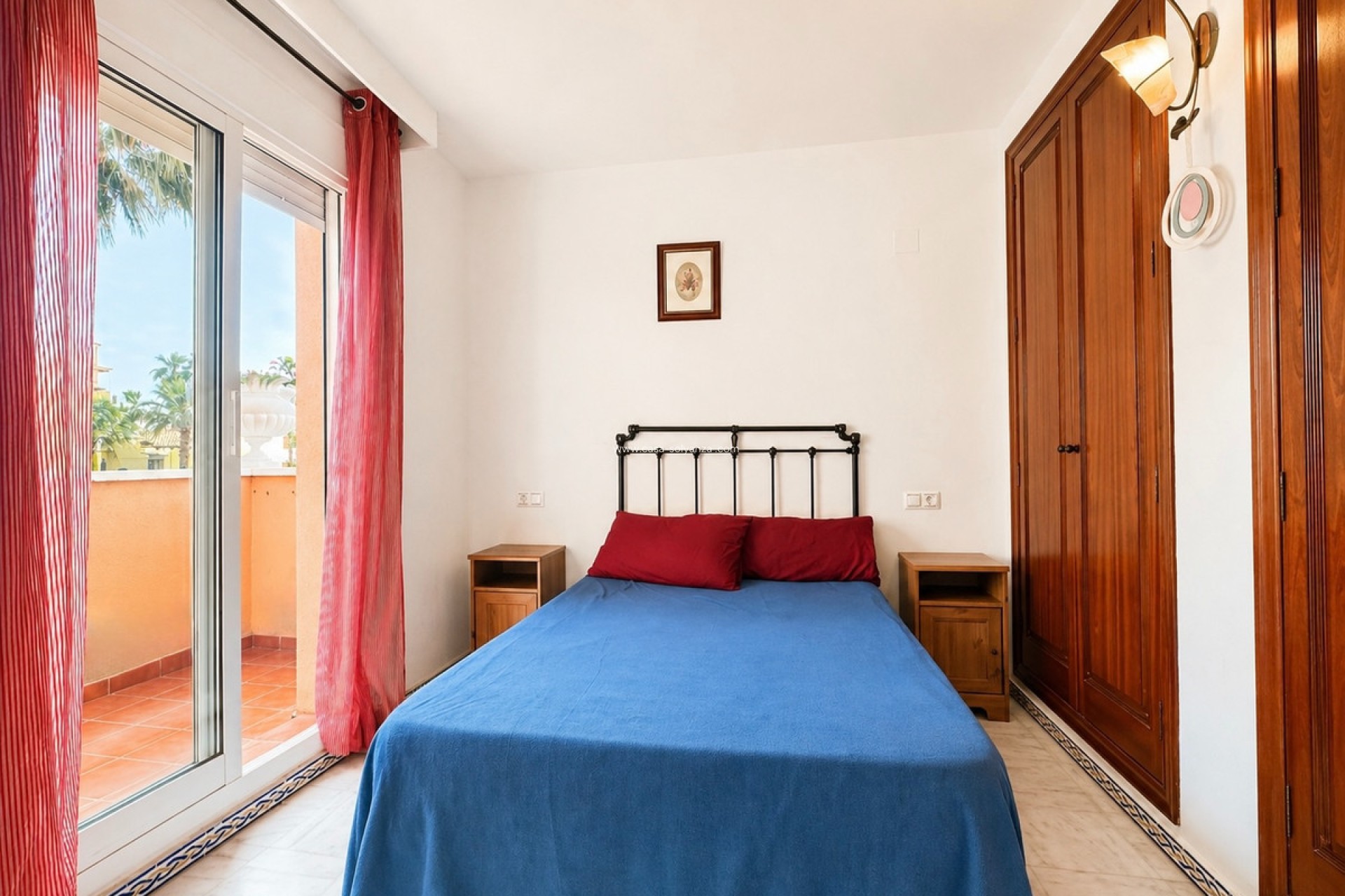 Resale - Apartment / flat - Torrevieja - Playa de los Locos