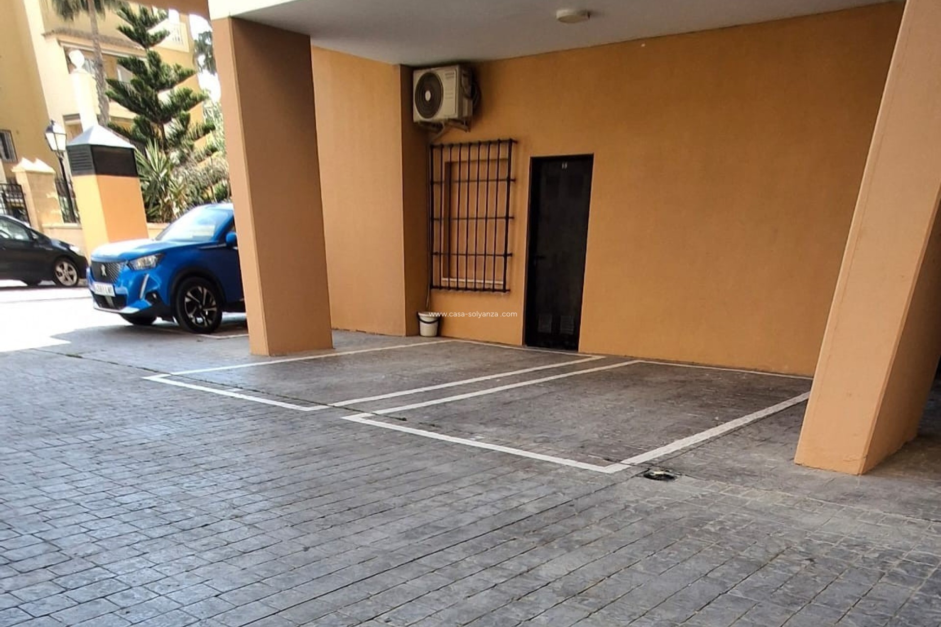 Resale - Apartment / flat - Torrevieja - Playa de los Locos