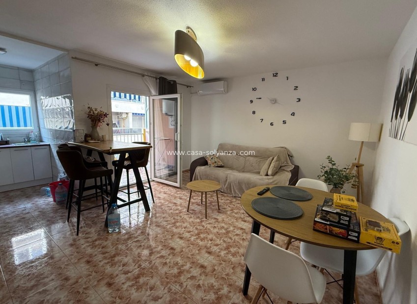 Resale - Apartment / flat - Torrevieja - Playa de los Locos