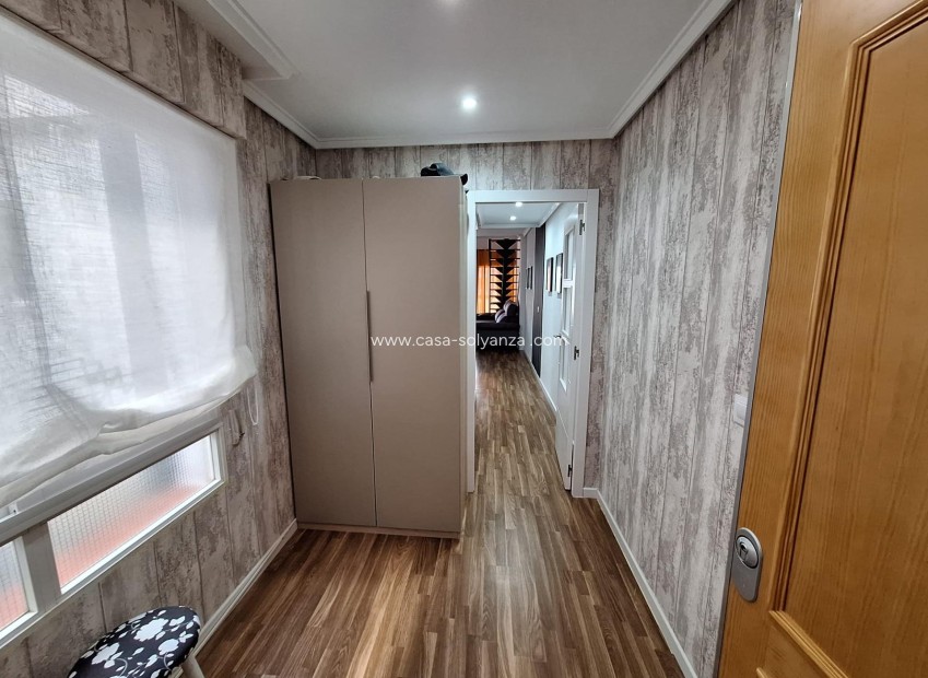 Resale - Apartment / flat - Torrevieja - Playa de los Locos