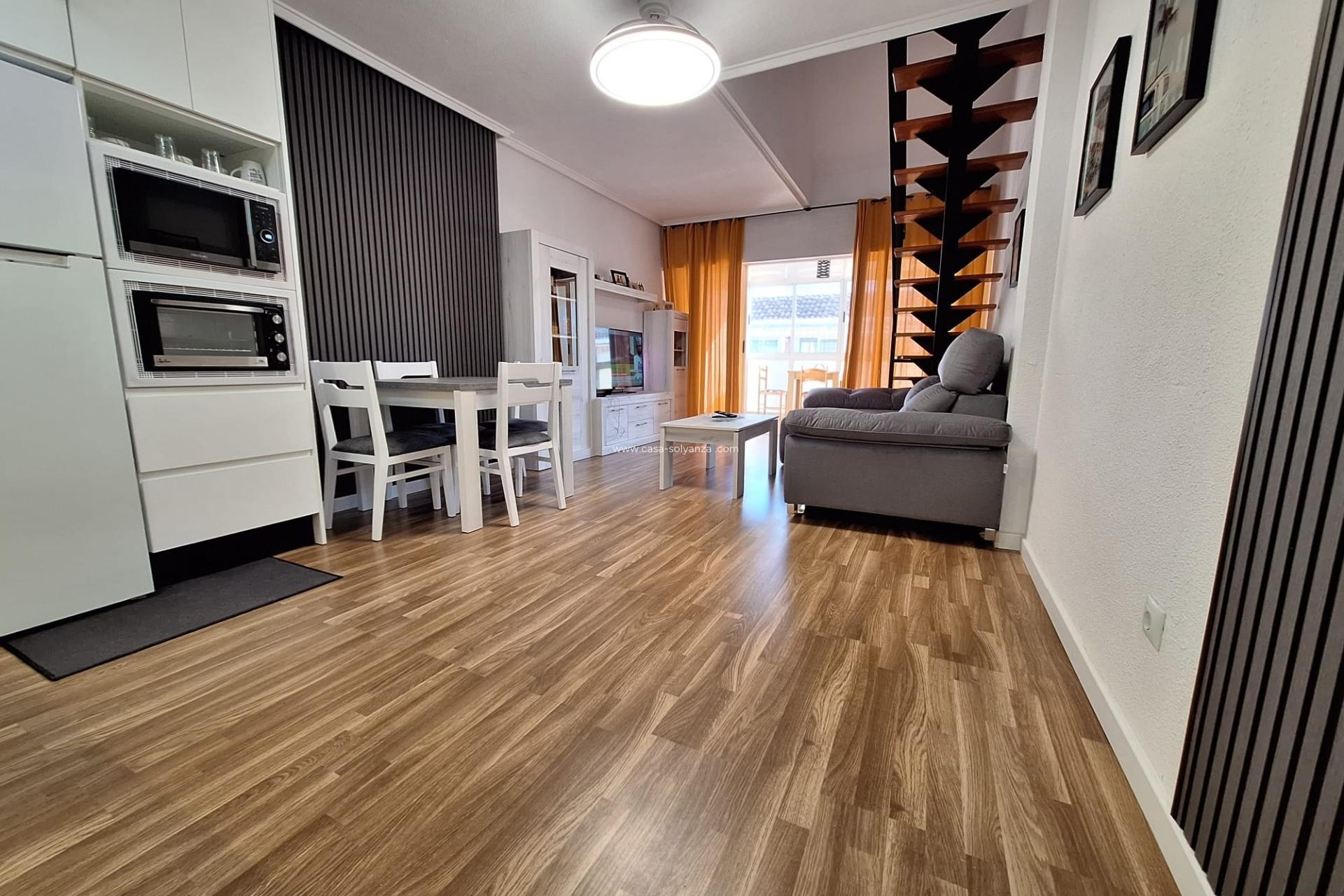 Resale - Apartment / flat - Torrevieja - Playa de los Locos