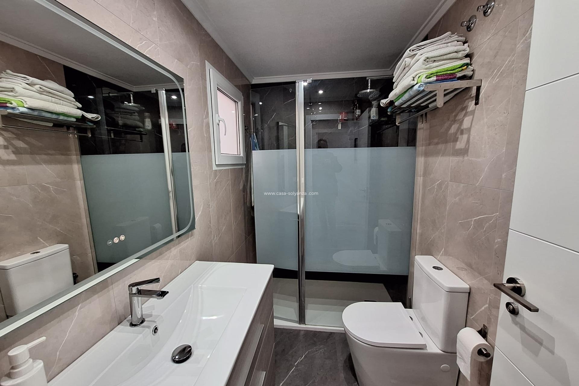 Resale - Apartment / flat - Torrevieja - Playa de los Locos