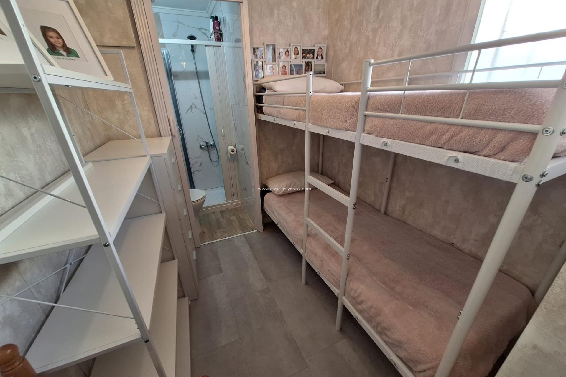 Resale - Apartment / flat - Torrevieja - Playa de los Locos