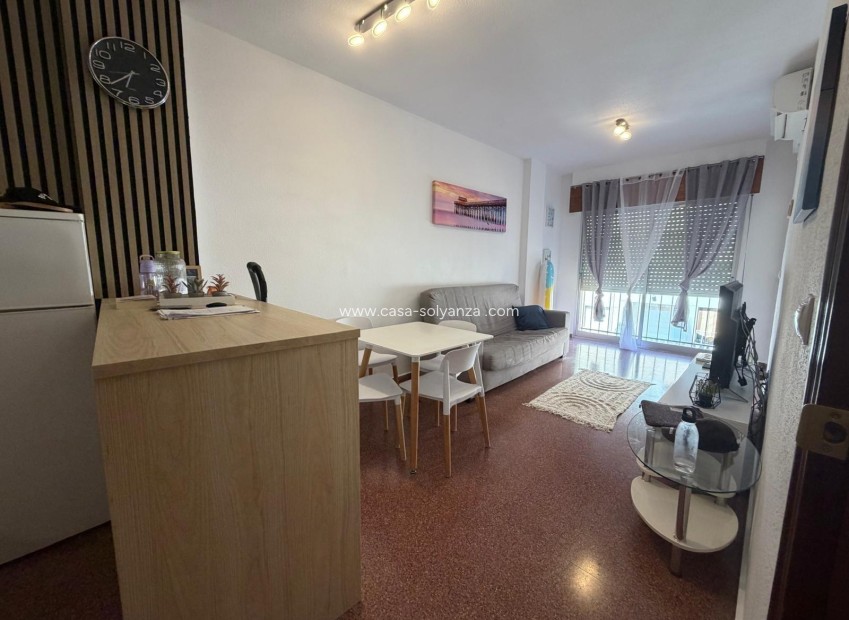 Resale - Apartment / flat - Torrevieja - Playa de los Locos