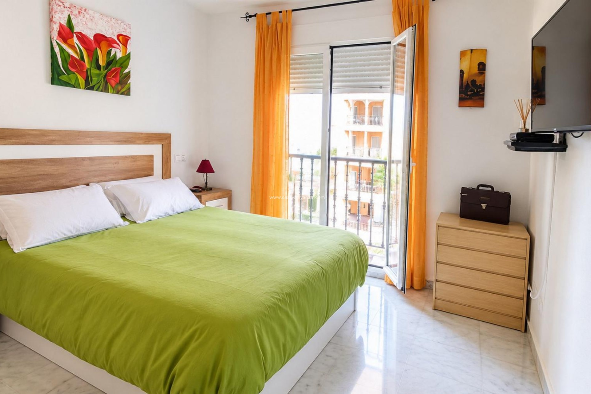 Resale - Apartment / flat - Torrevieja - Playa de los Locos