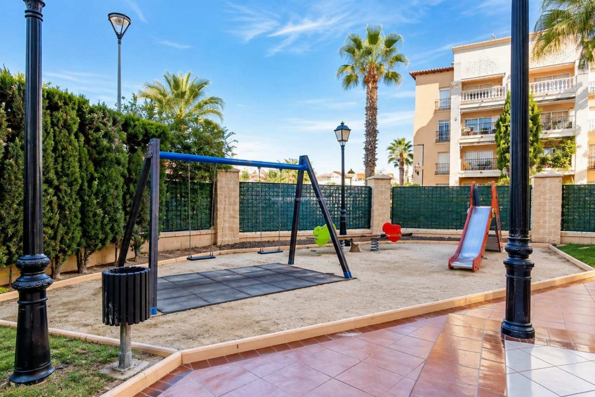 Resale - Apartment / flat - Torrevieja - Playa de los Locos
