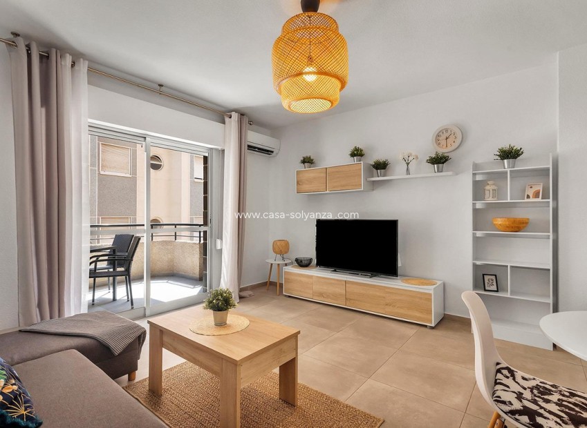 Resale - Apartment / flat - Torrevieja - Playa de los Locos