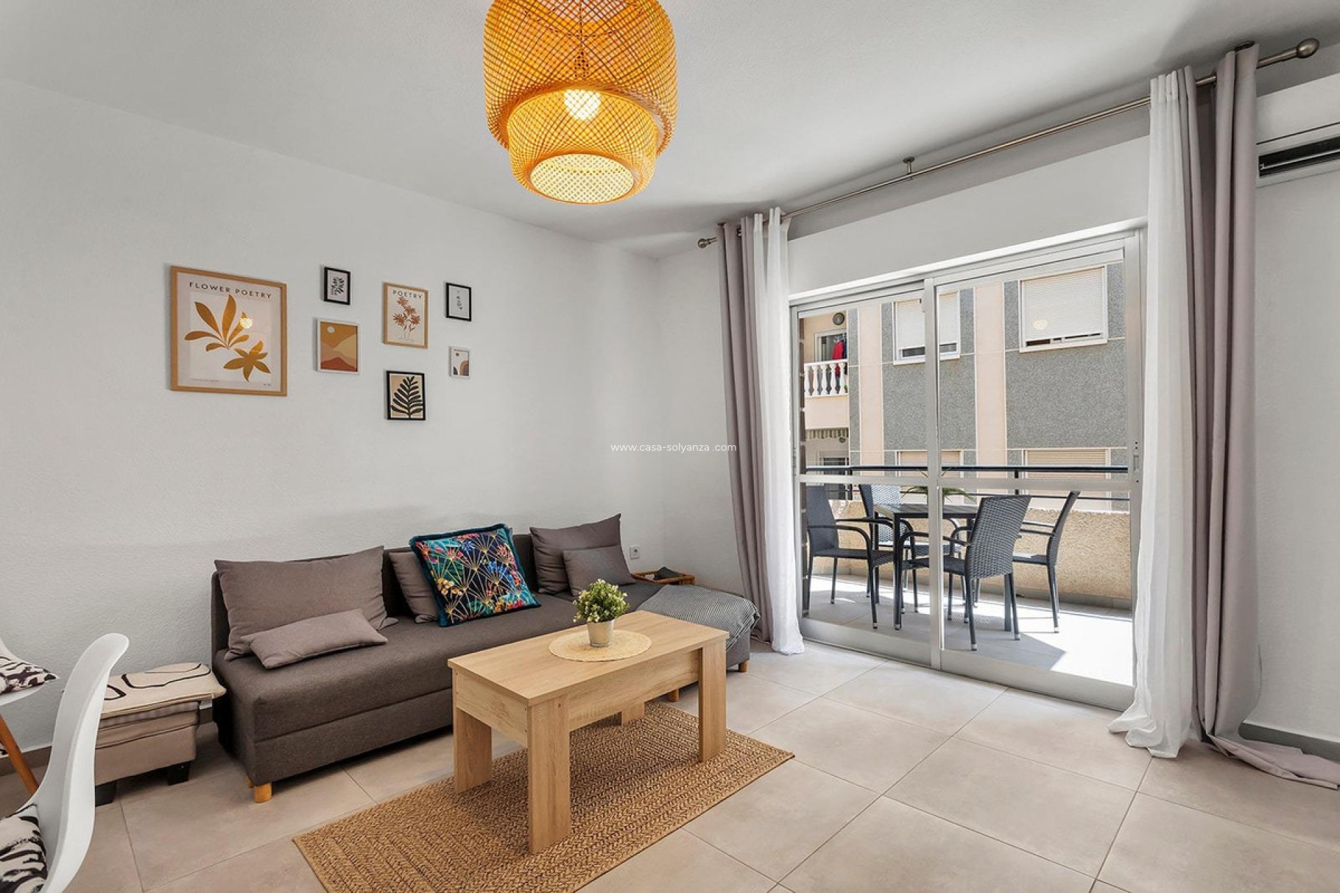 Resale - Apartment / flat - Torrevieja - Playa de los Locos