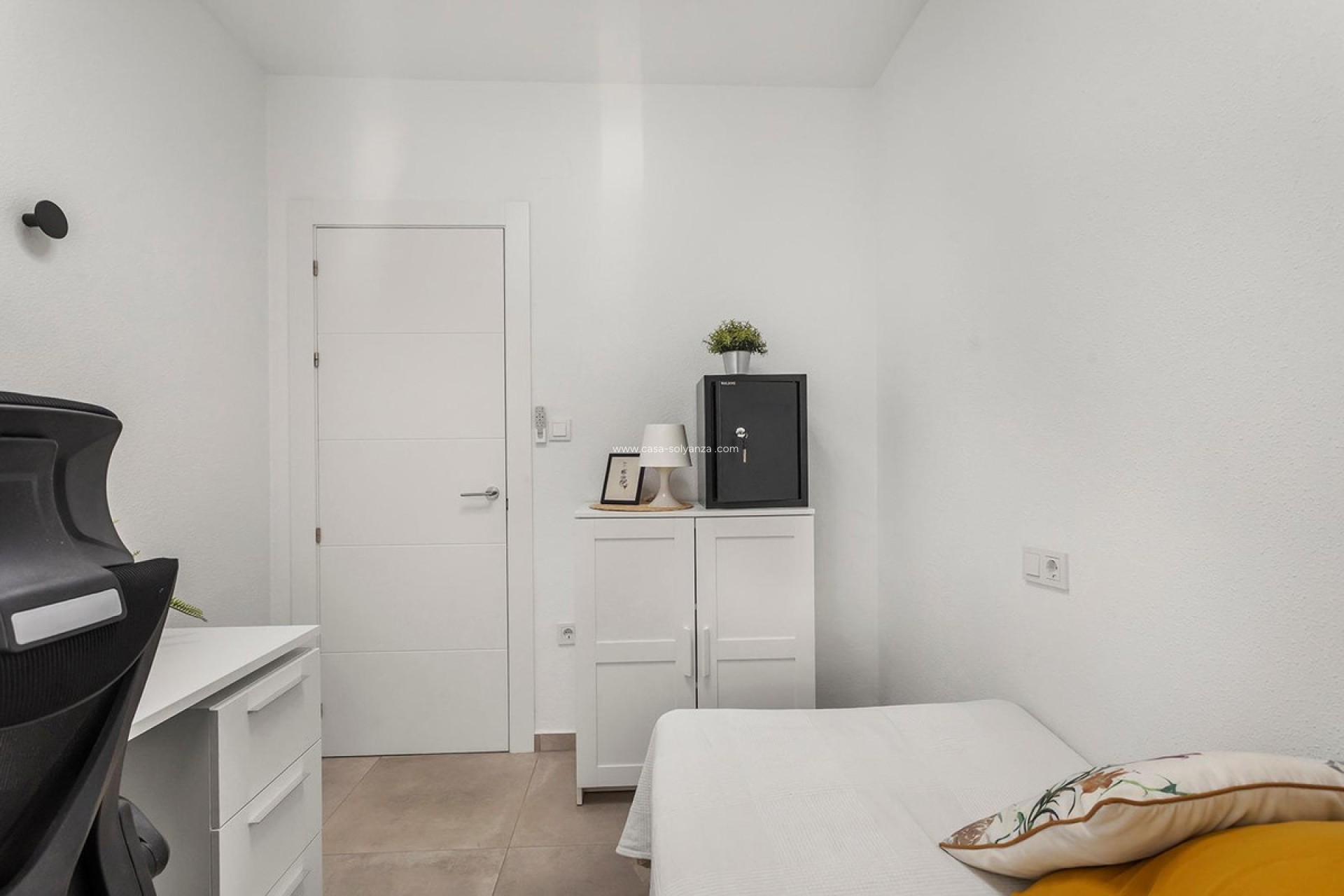 Resale - Apartment / flat - Torrevieja - Playa de los Locos
