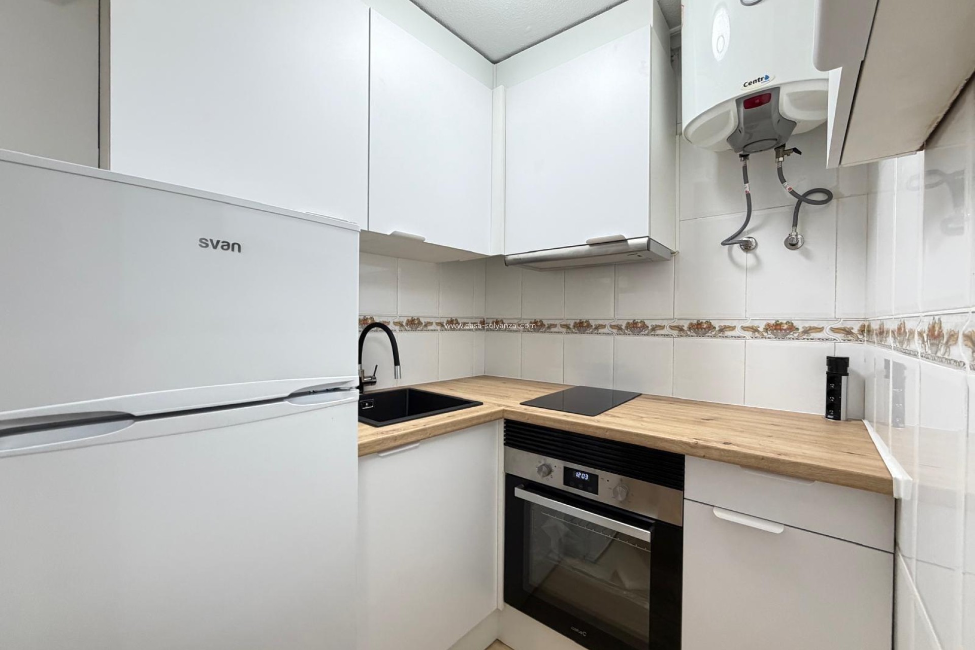 Resale - Apartment / flat - Torrevieja - Playa de los Locos