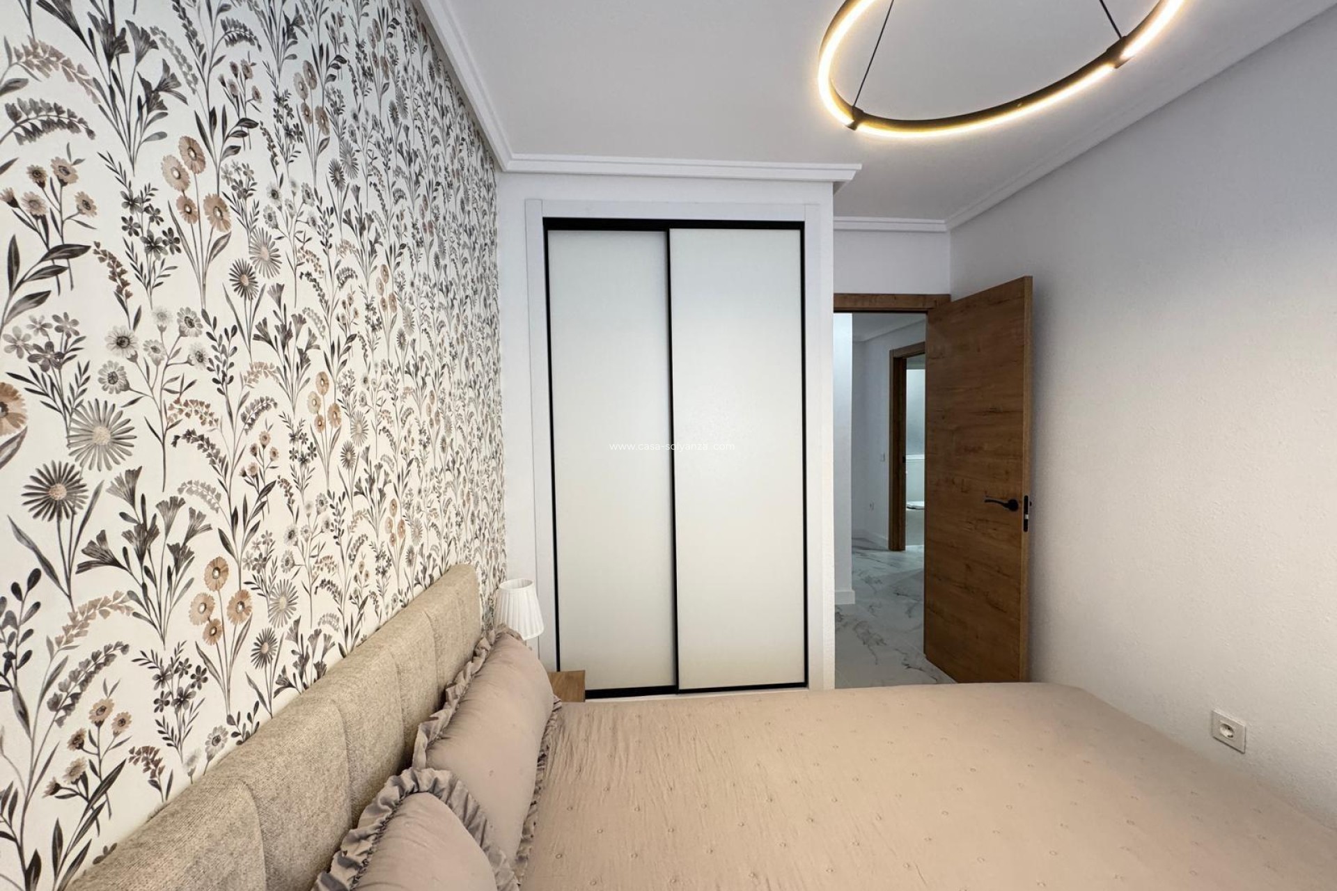 Resale - Apartment / flat - Torrevieja - Playa de los Locos