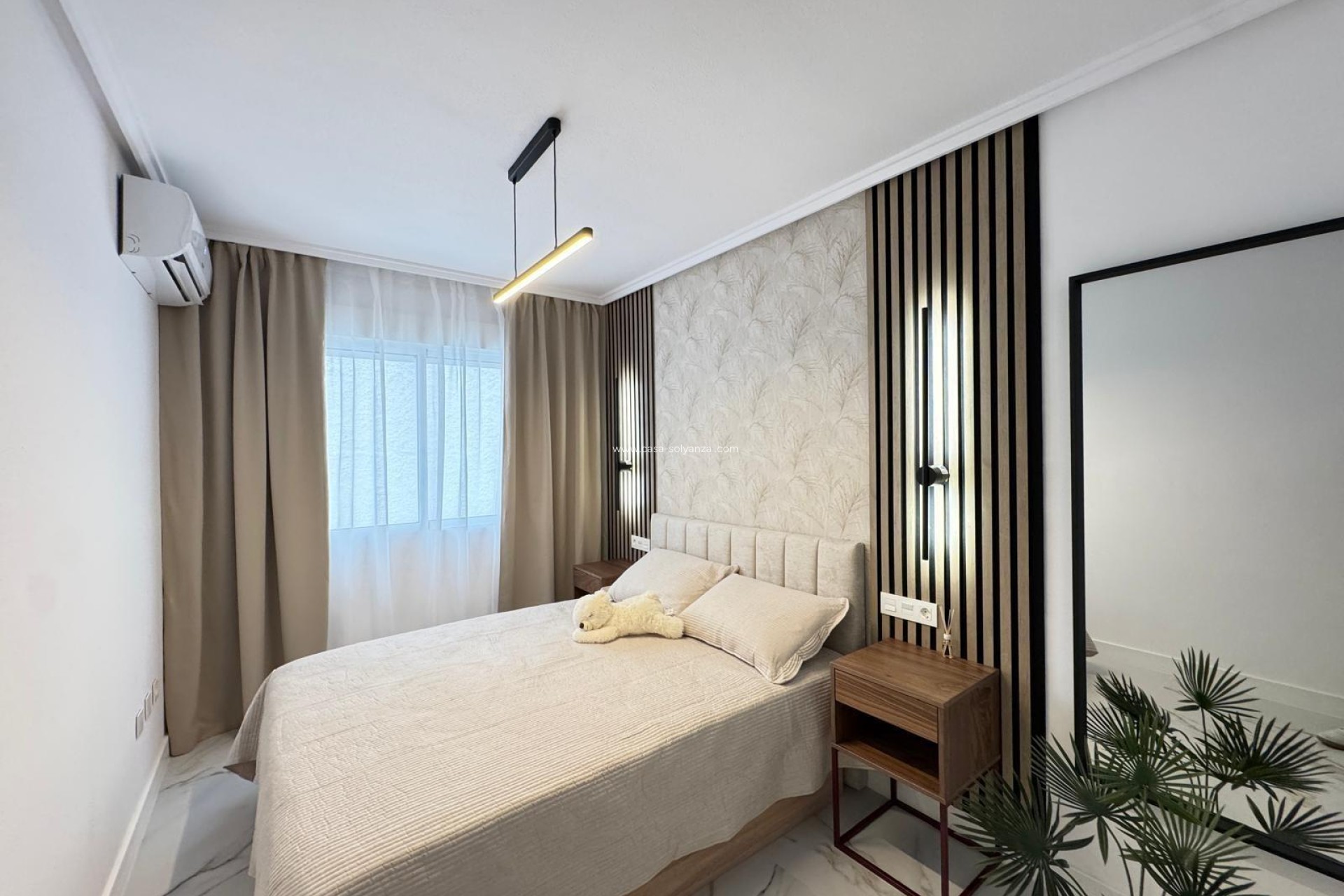 Resale - Apartment / flat - Torrevieja - Playa de los Locos