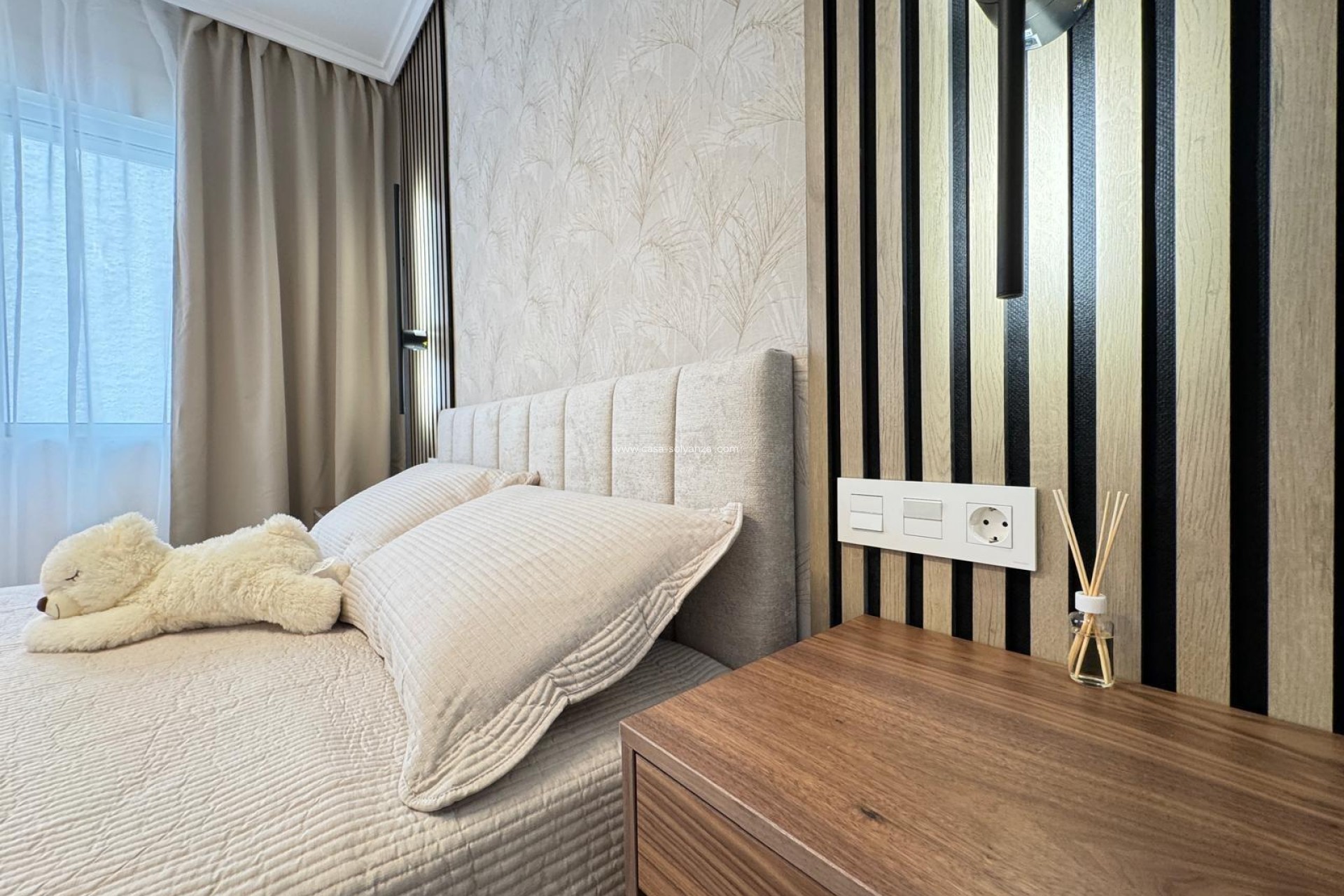 Resale - Apartment / flat - Torrevieja - Playa de los Locos