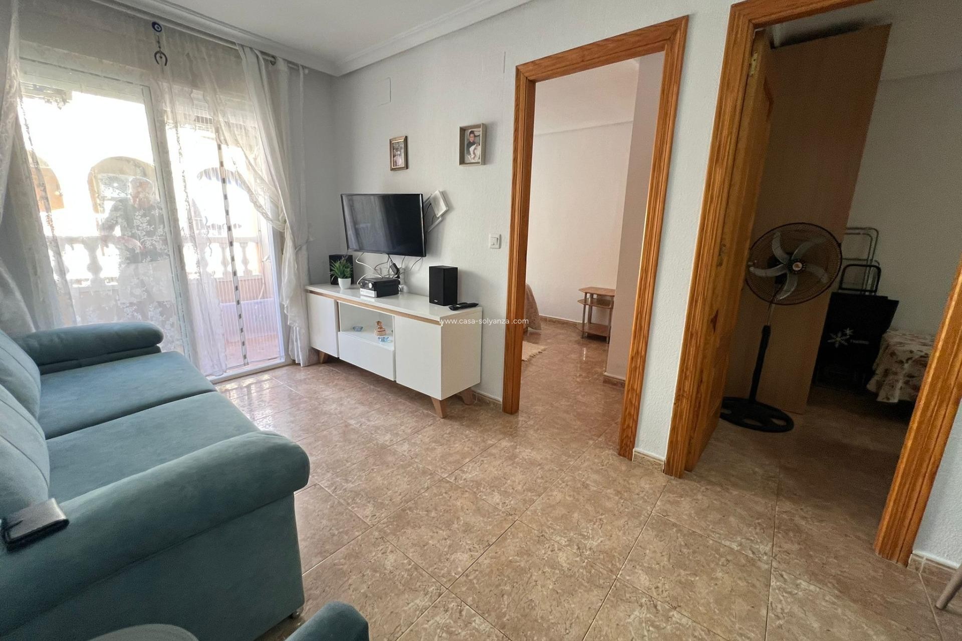 Resale - Apartment / flat - Torrevieja - Playa de los Locos