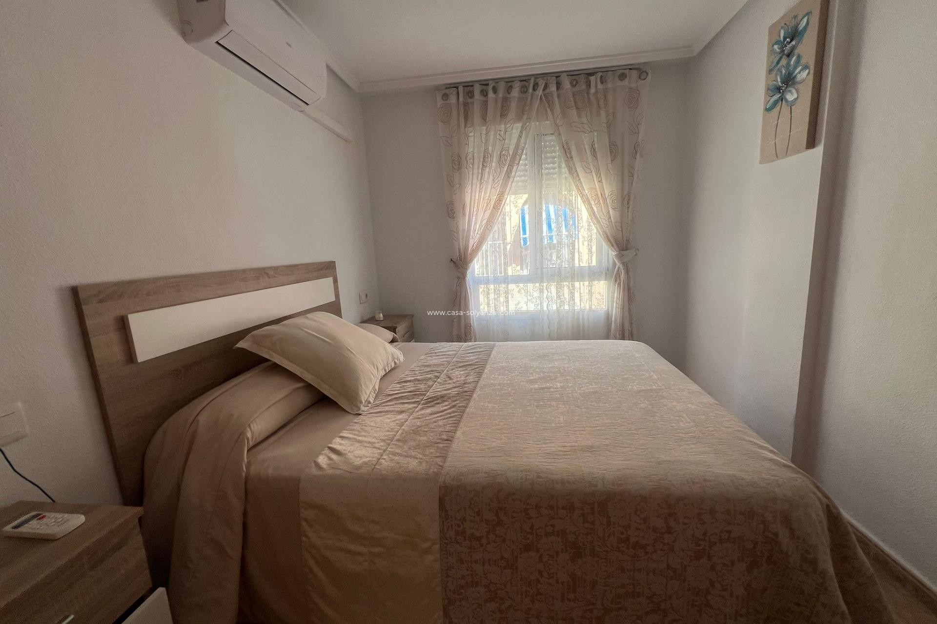 Resale - Apartment / flat - Torrevieja - Playa de los Locos