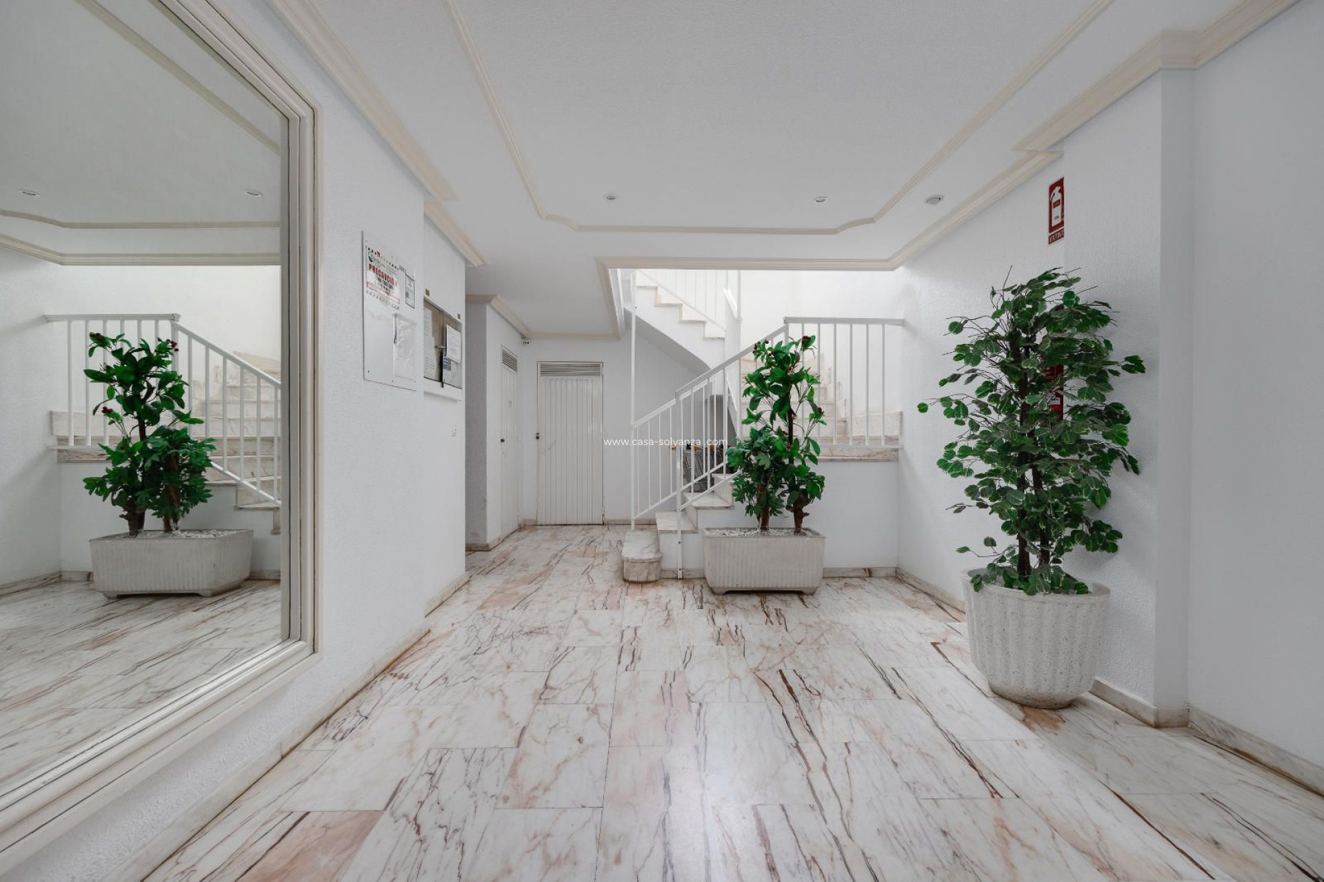 Resale - Apartment / flat - Torrevieja - Playa de los Locos